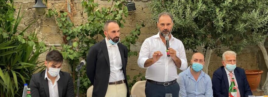 Melito: fronte comune tra Maresca e Marrone per le liste civiche