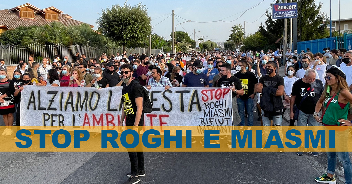 “Stop roghi e miasmi” in migliaia in corteo a Giugliano