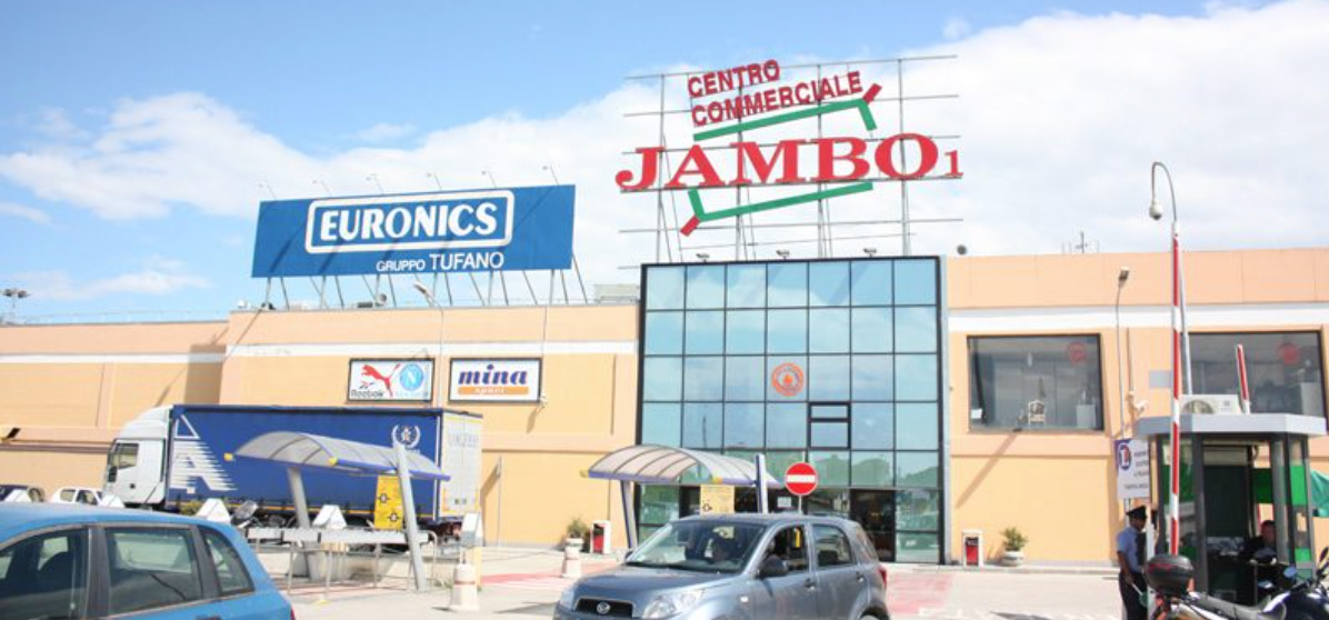 Trentola Ducenta: furto di capi d’abbigliamento nel centro commerciale Jambo: denunciate 2 persone