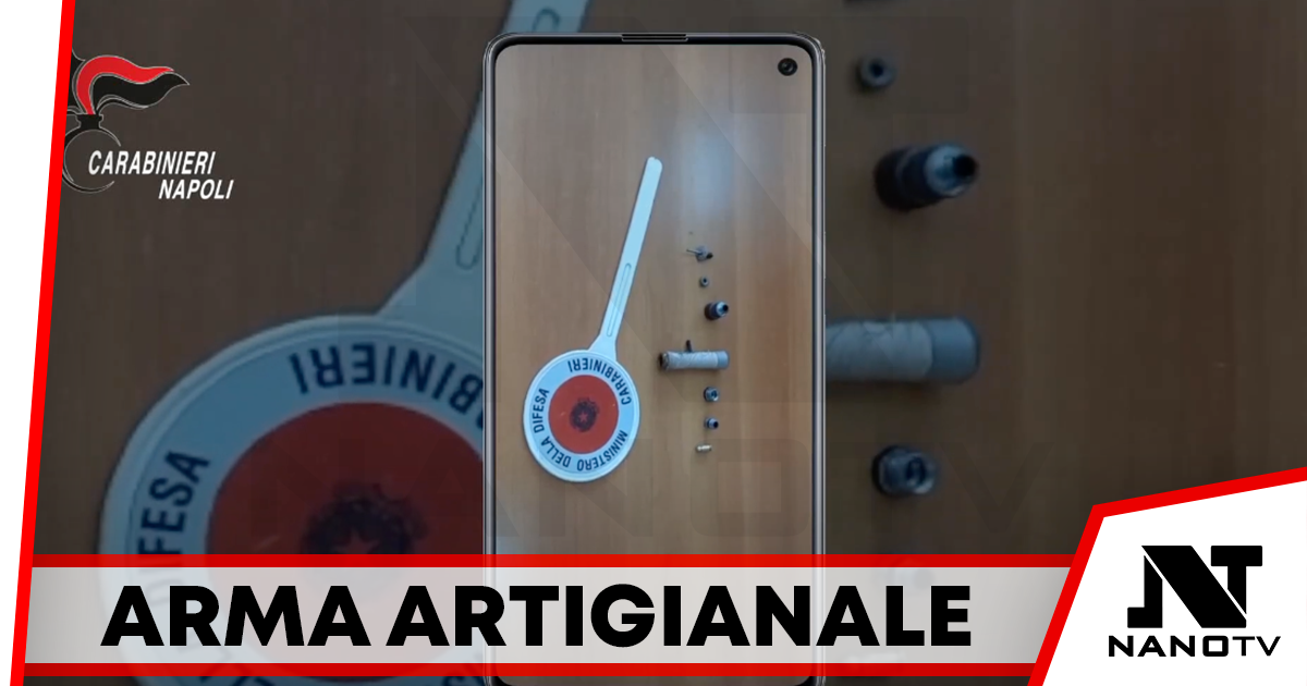 Caivano: spacciava anche se stava ai domiciliari, i Carabinieri hanno trovato anche un’arma artigianale