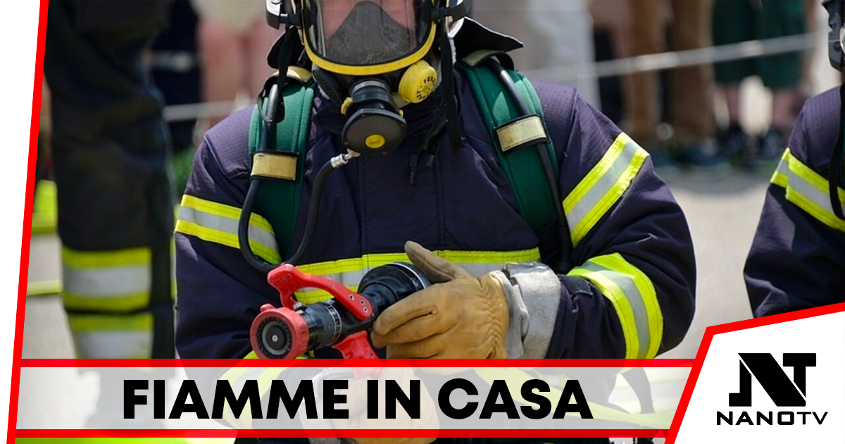 Paura a Frattaminore: incendio in casa, appartamento a fuoco