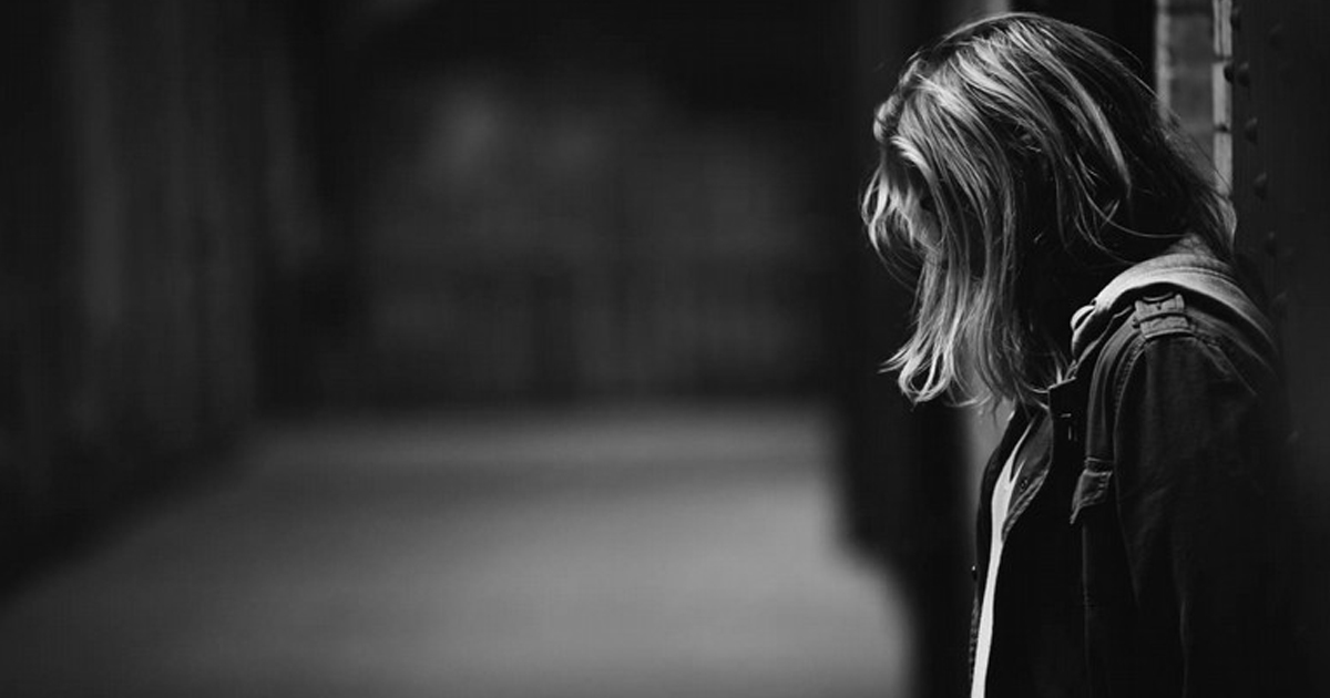 Giugliano, paura per una 14enne: Inseguita e trascinata da uno sconosciuto