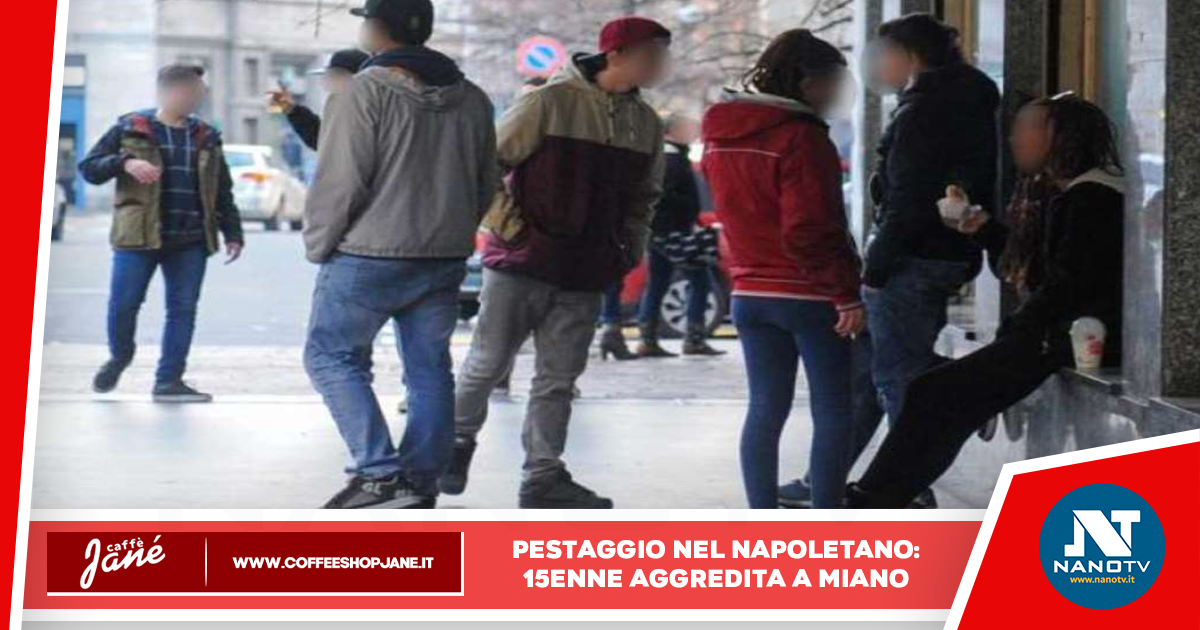 Napoli:15enne picchiata fuori al centro commerciale