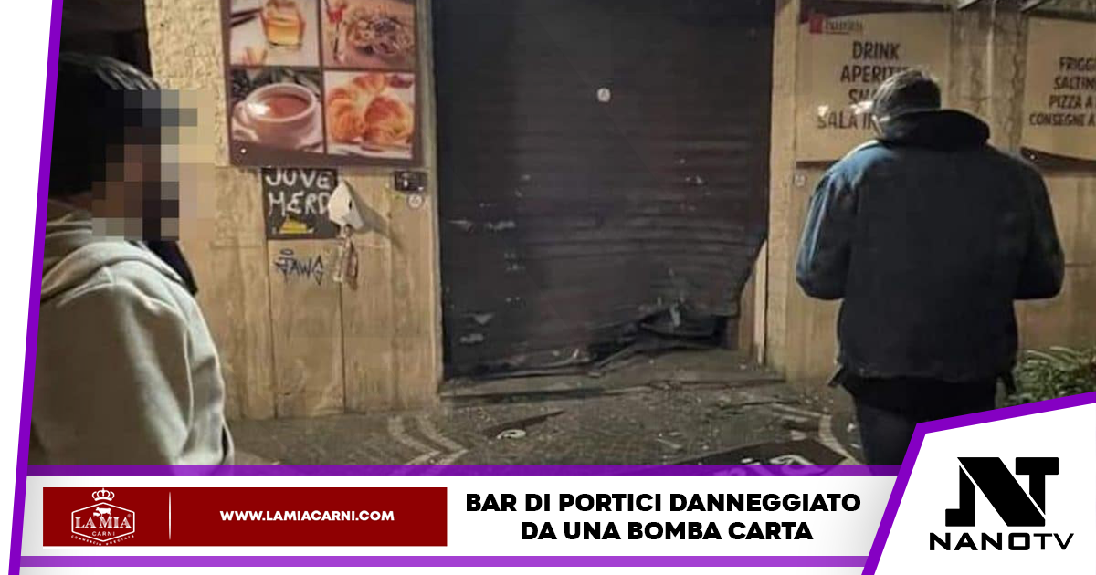 Bomba carta danneggia una saracinesca e alcune automobili