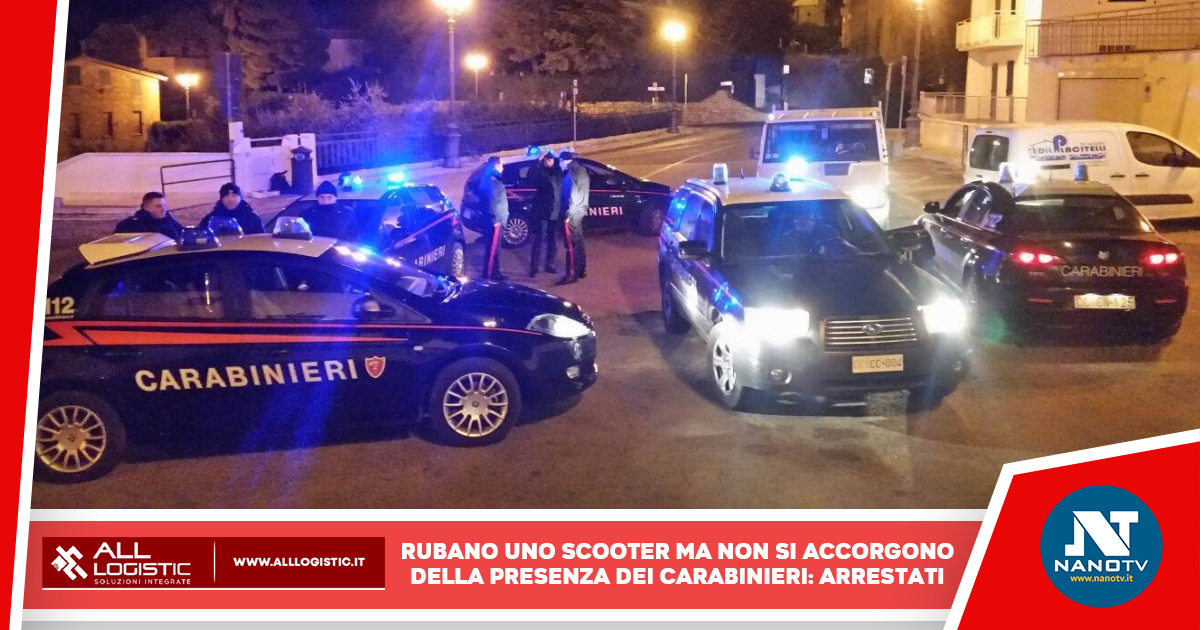 Un uomo ed una donna provano a rubare un scooter davanti ai carabinieri