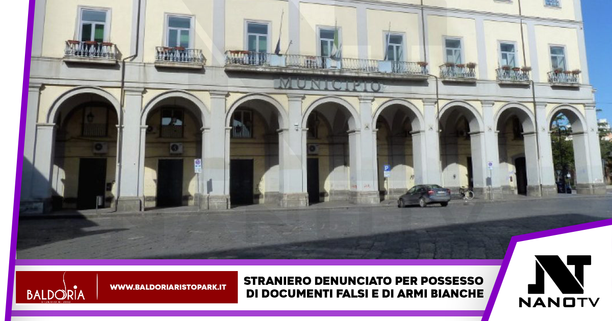 LA POLIZIA LOCALE DENUNCIA UN CITTADINO CON NUMEROSI PRECEDENTI DI POLIZIA PER POSSESSO DI DOCUMENTI DI RICONOSCIMENTO FALSI, CARTE DI CREDITO A NOME DI TERZI  E PORTO DI ARMA DA TAGLIO