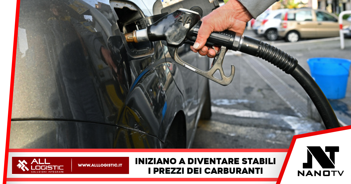 Prezzo benzina stabile: cala quello del diesel