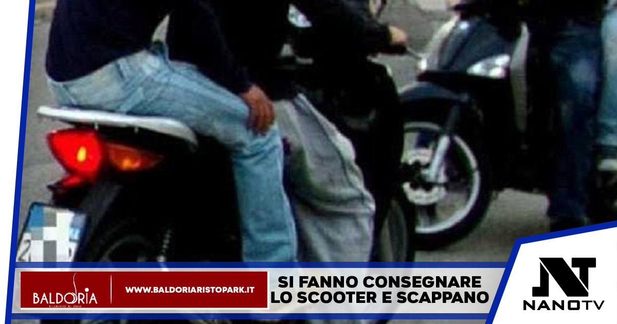 Due 15enni si fanno consegnare lo scooter e scappano via