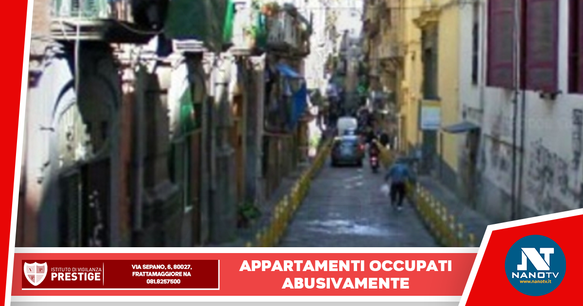 Occupazione abusiva, intervengono le forze dell’ordine al centro storico di Napoli
