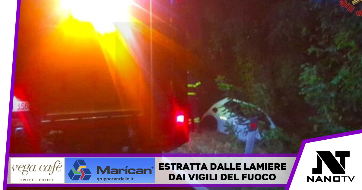 Salvata una 26enne incastrata nelle lamiere dell’auto dopo un incidente