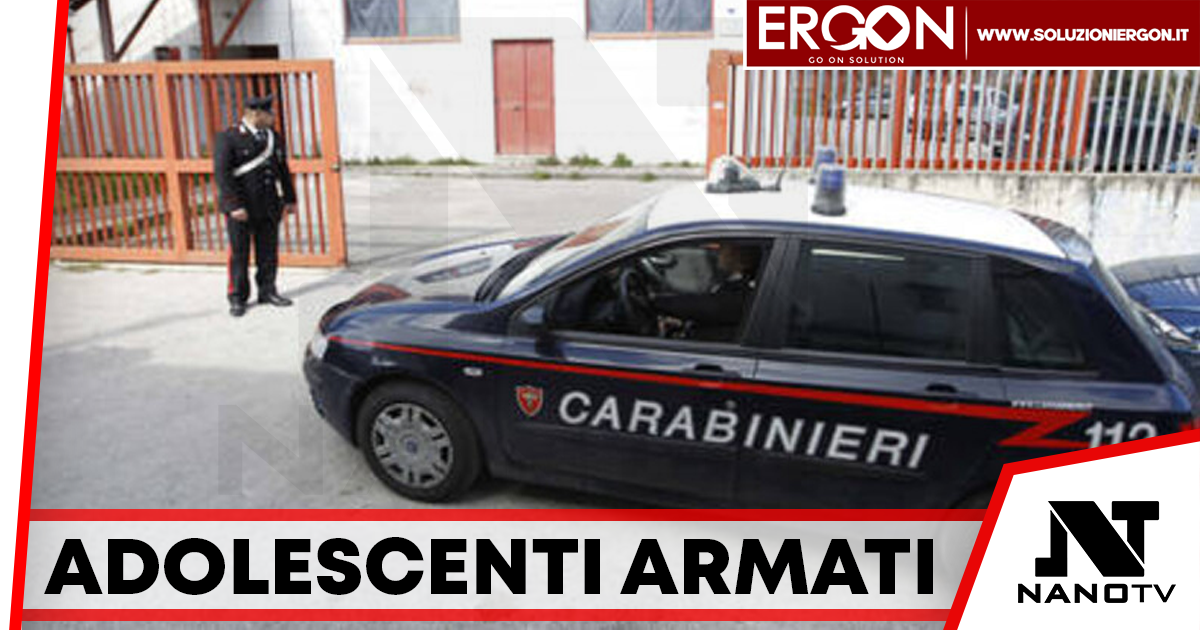 Adolescenti armati rapinavano cellulari a coetanei tra Casoria e Frattamaggiore