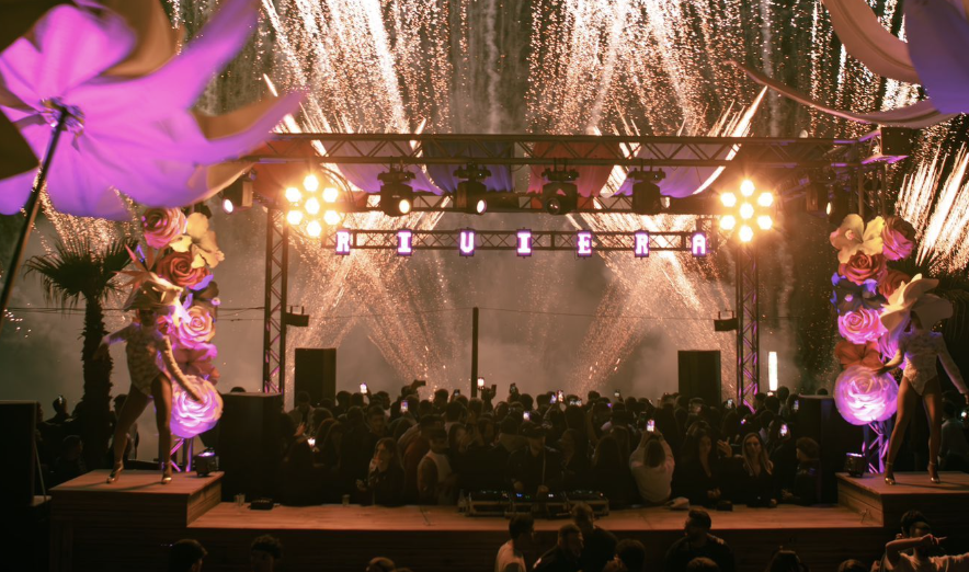 Riviera del mar: il primo show del sabato a Castel Volturno dà il via alla stagione estiva e fa il giro del mondo