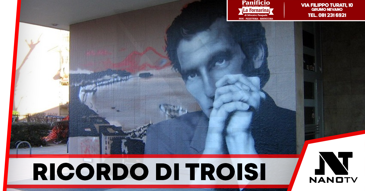 Massimo Troisi: Un Mito del Cinema Celebrato da Napoli