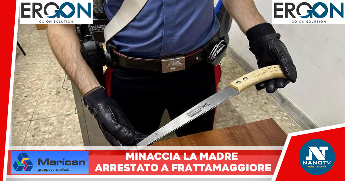Frattamaggiore. Vuole soldi per la droga e minaccia la madre con una lama da 32 centimetri