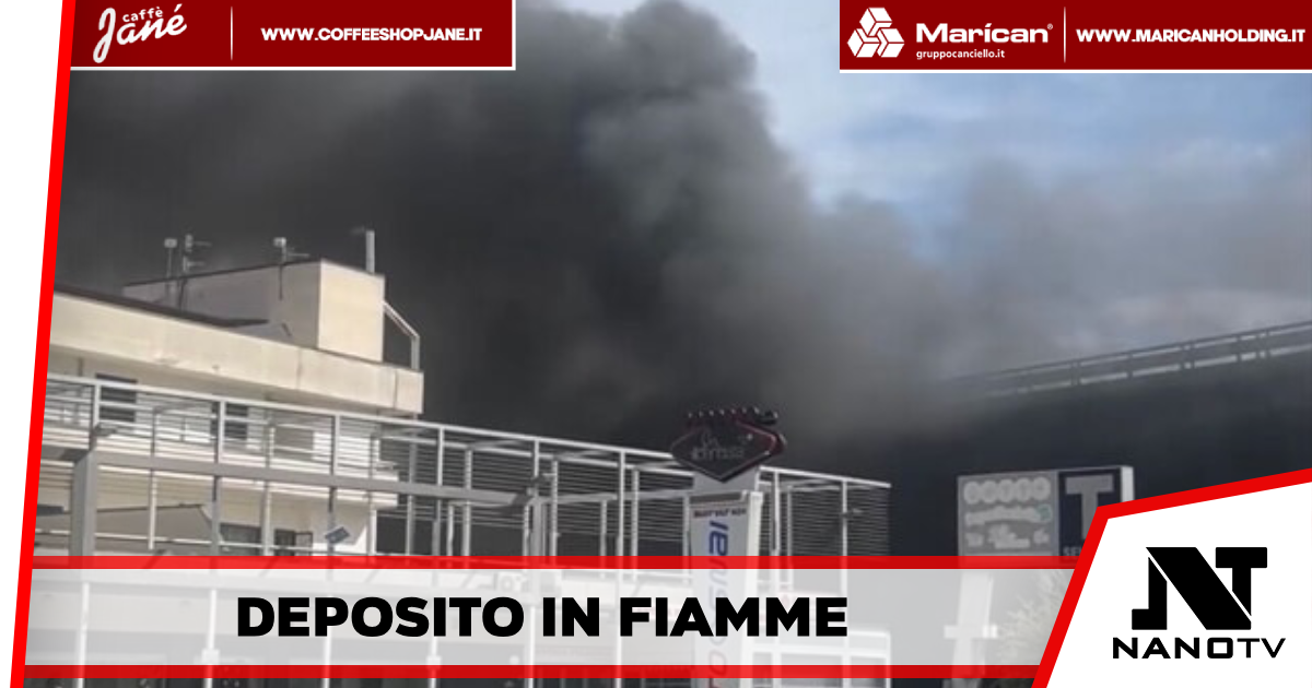 Aversa – Deposito in fiamme coinvolge un negozio di fiori, provoca densa colonna di fumo all’uscita dell’Asse Mediano