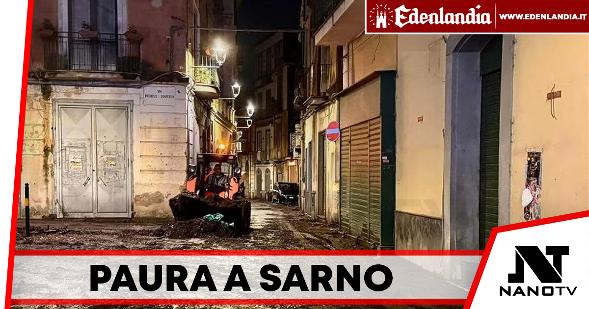 Fango nel centro storico di Sarno: evacuate 40 persone, scuole chiuse