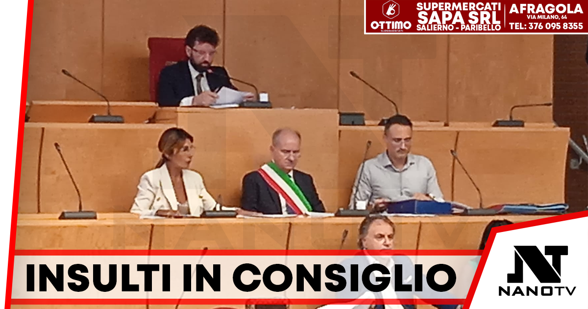 Insulti in consiglio comunale di Acerra: formalizzata la querela ai danni del presidente del Consiglio