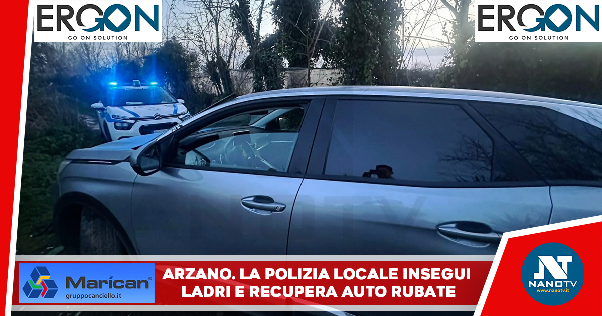 Arzano. Ladri di auto inseguiti dagli agenti della polizia locale. Abbandonano i due veicoli
