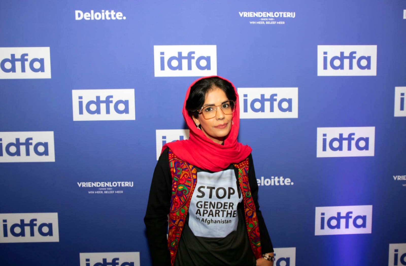 Parte dalla Campania il tour italiano di Zainab Entezar, la regista di Kabul in fuga dai Talebani