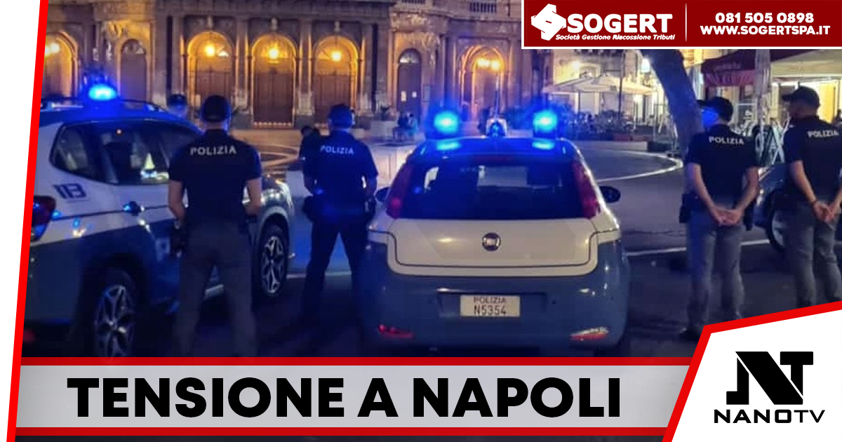 Tensione a Napoli: scontri in piazza Arenella, la polizia spara in aria per disperdere la folla
