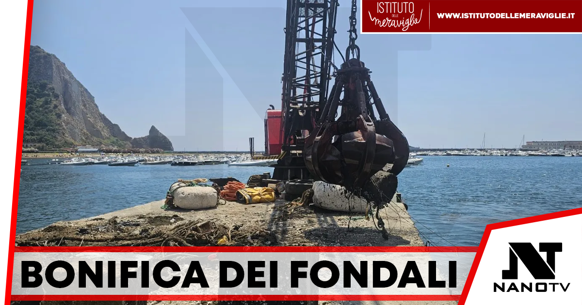 Nisida, liberato il mare: rimossi 50 blocchi di cemento abusivi