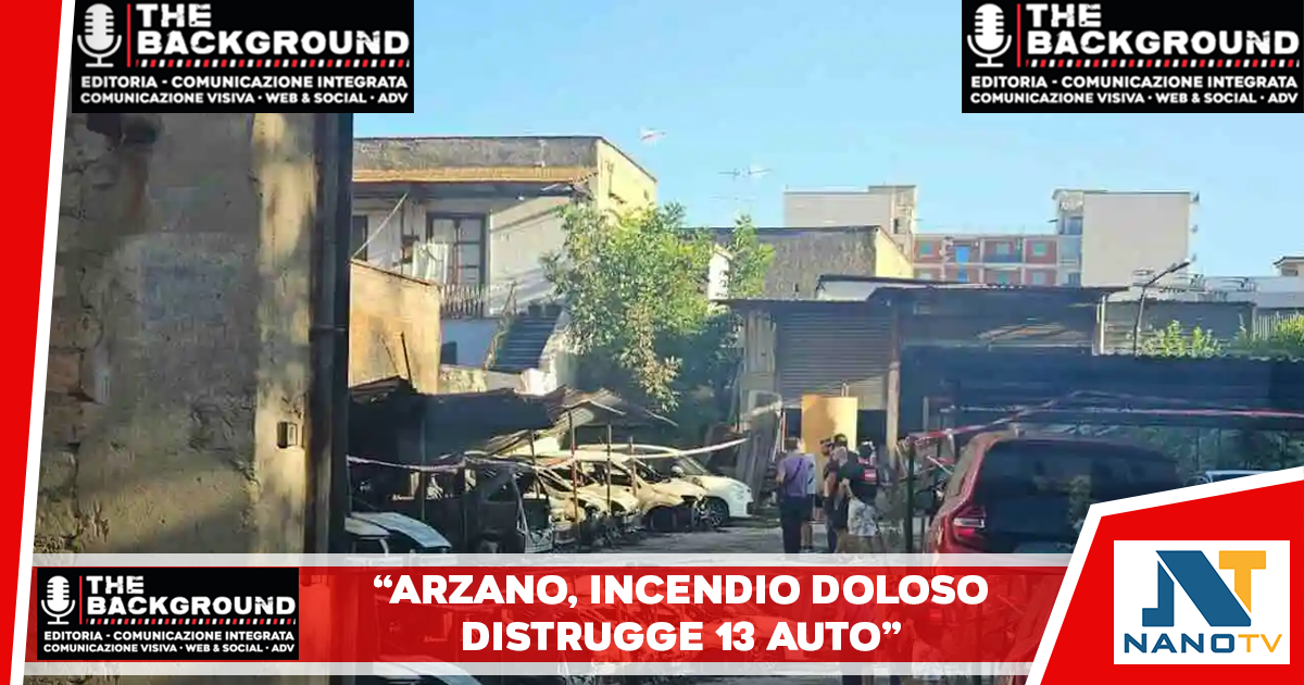 Arzano, incendio doloso in autorimessa: distrutte 13 auto