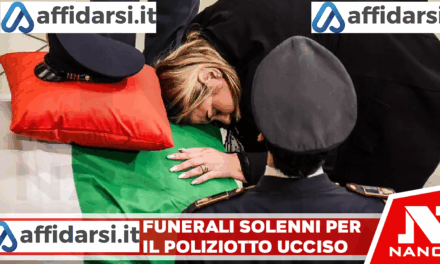 Funerali solenni per il poliziotto ucciso: il Tricolore sul feretro