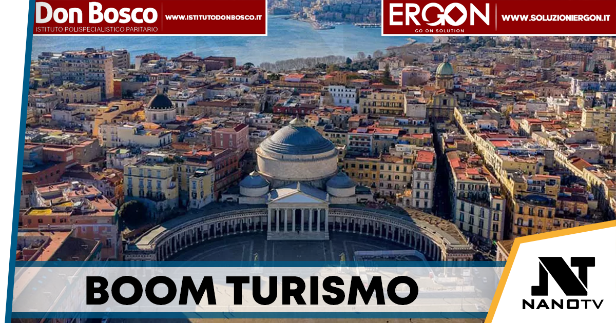 Turismo, Napoli vola tutto l’anno: boom di arrivi tra Natale e Capodanno