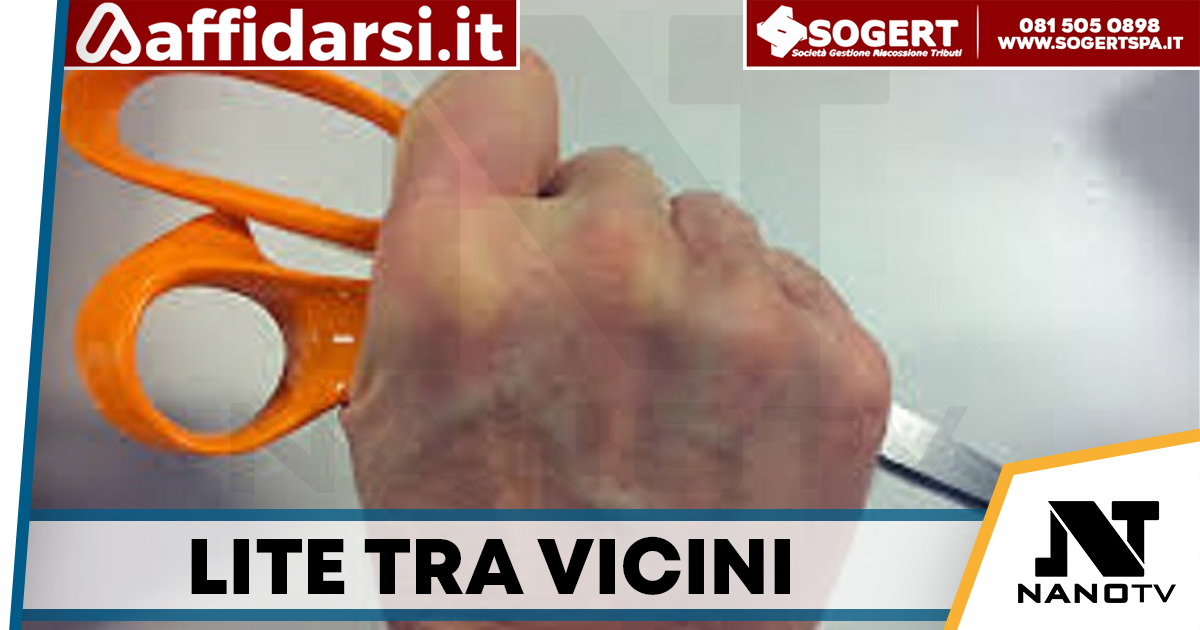 Portici, minaccia e aggredisce il vicino con le forbici: arrestato 60enne