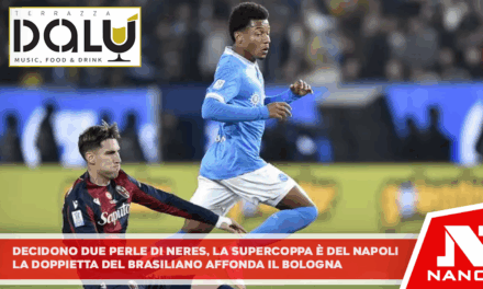 Decidono due perle di Neres, la Supercoppa è del Napoli La doppietta del brasiliano affonda il Bologna, risultato mai in dubbio