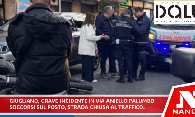 Giugliano, grave incidente in via Aniello Palumbo: soccorsi sul posto, strada chiusa al traffico