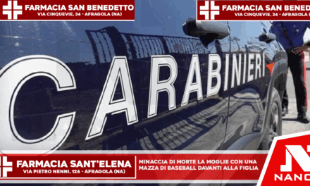 Minaccia di morte la moglie con una mazza da baseball davanti alla figlia