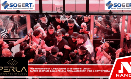 Fan in delirio per il firmacopie di Geolier: “È unico”. Rapper scortato dalla polizia, firma autografi fino a notte