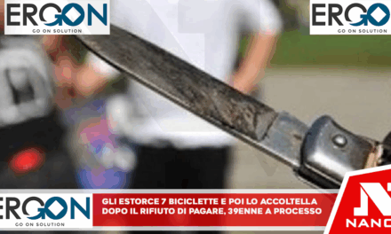 Gli estorce 7 biciclette e poi lo accoltella dopo il rifiuto di pagare, 39enne a processo