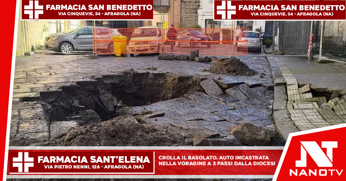 Crolla il basolato, auto incastrata nella voragine a due passi dalla Diocesi