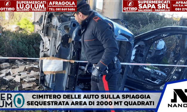 Cimitero delle auto sulla spiaggia: sequestrata area da 2000 metri quadrati