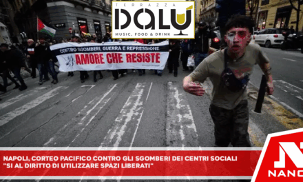 Napoli, corteo pacifico contro gli sgomberi dei centri sociali “Sì al diritto di utilizzare spazi liberati, lasciati morire dall’incuria dei governi”