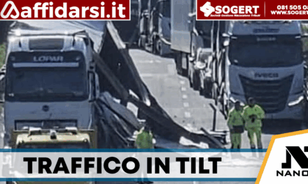 Incidente a Fisciano, camion perde lastre di marmo: traffico in tilt sul raccordo
