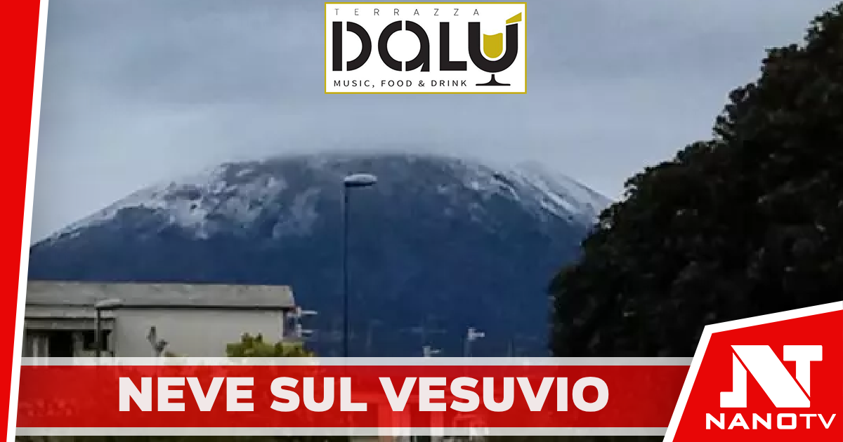 Maltempo, torna la neve sulla cima del Vesuvio Clima freddo e vento a Napoli