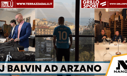 Il cantante internazionale J Balvin tra Napoli e Arzano: visita alla maison Kiton e incontro con la famiglia Paone