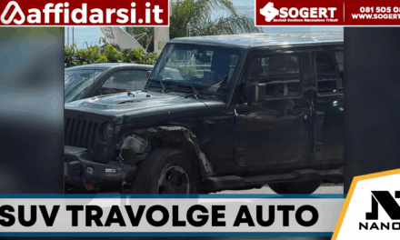 Napoli, SUV senza assicurazione travolge auto scuola e fugge: fermato dai cittadini