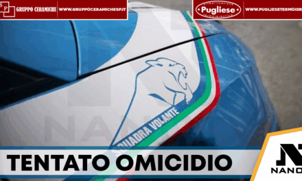 Torre Annunziata, irrompe in casa e accoltella madre e figlio: arrestato 40enne