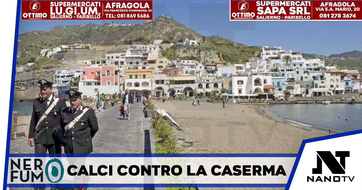 Calci contro le caserma dei carabinieri, voleva essere espulso dall’Italia A Ischia ucraino voleva tornare nel suo paese perchè lì era morto un amico