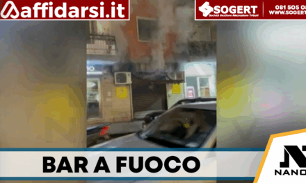 Incendio in via Arangio Ruiz: paura a Chiaia, evitato lo sgombero