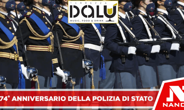 174° Anniversario della fondazione della Polizia di Stato in piazza del Plebiscito.