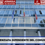 Impiegata assente da mesi, il Comune la licenzia e rivuole gli stipendi indietro