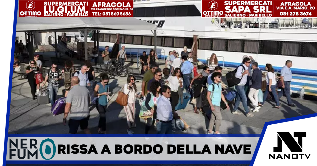 Rissa a bordo della nave, traghetto costretto a rientrare in porto