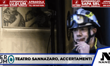 Rogo del teatro Sannazaro a Napoli, al via gli accertamenti della Procura