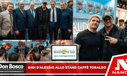 Gigi D’Alessio racconta il caffè napoletano allo stand Caffè Toraldo