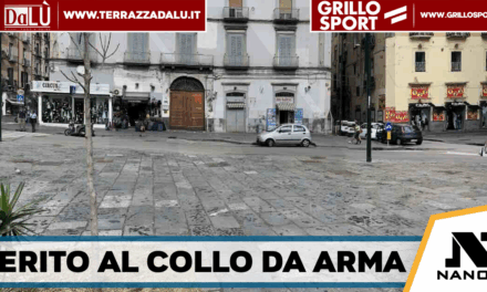 Napoli-Ferito al collo con un’arma da taglio